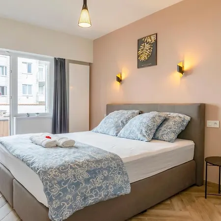 Apartment Eva-modern 2 Bedroom Seaside