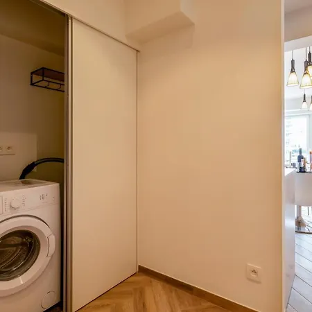 Eva-modern 2 Bedroom Seaside Ostend